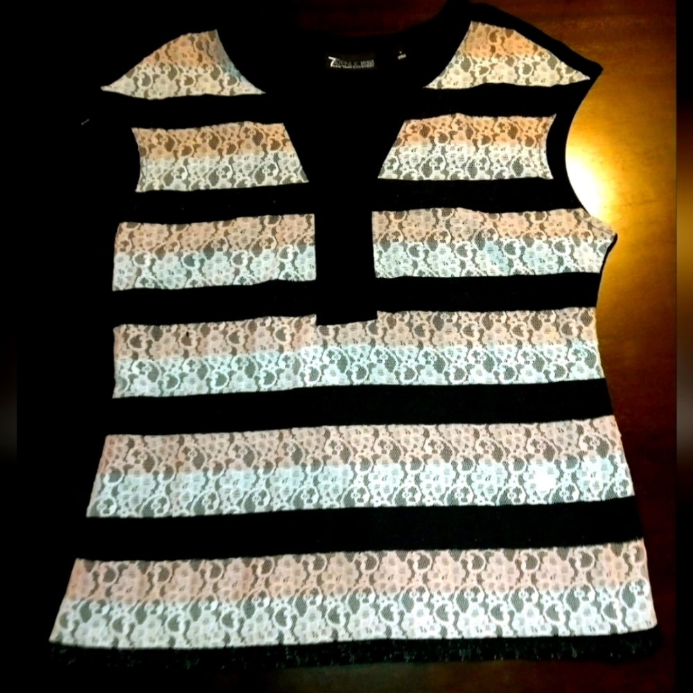 New York & Co 7th Avenue blouse